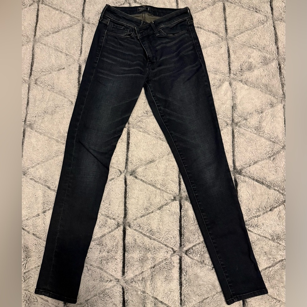 Abercrombie & Fitch Dark Wash Skinny Jeans